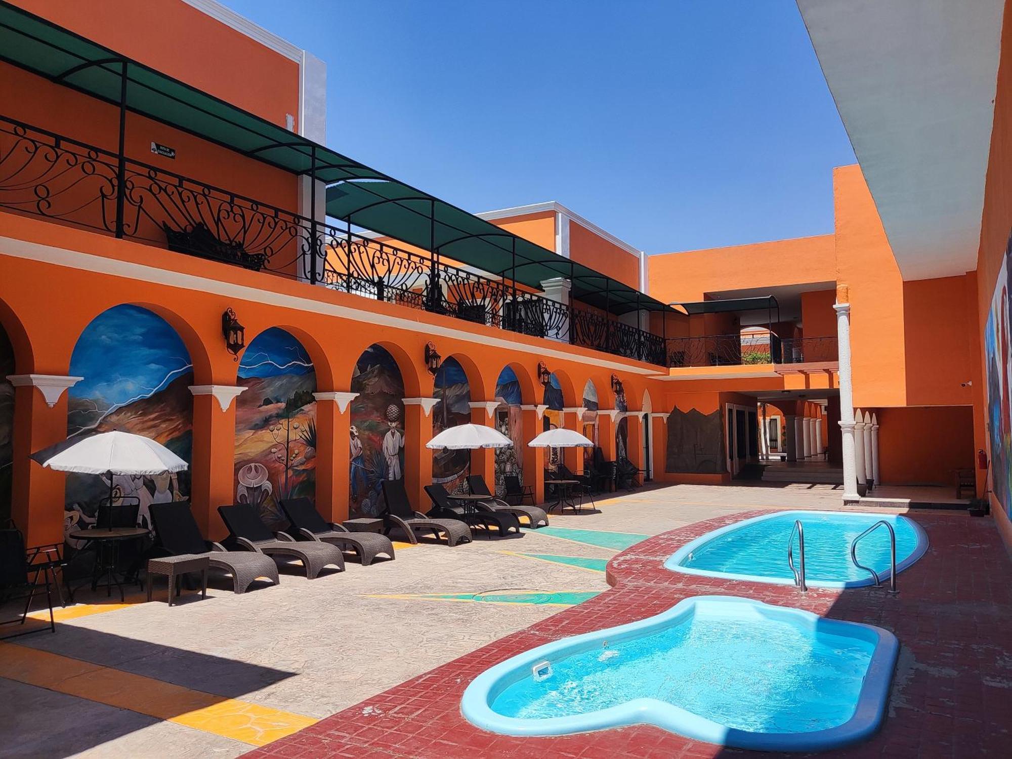 Hotel Delicias Tequila Bagian luar foto